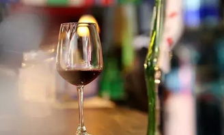 乳腺囊肿可以喝红酒吗
