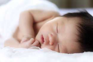 宝宝出生后的48小时,该如何护理呢