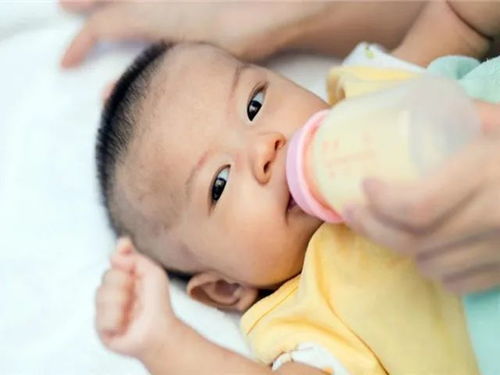 母乳不够,混合喂养,但宝宝不吃奶瓶怎么办