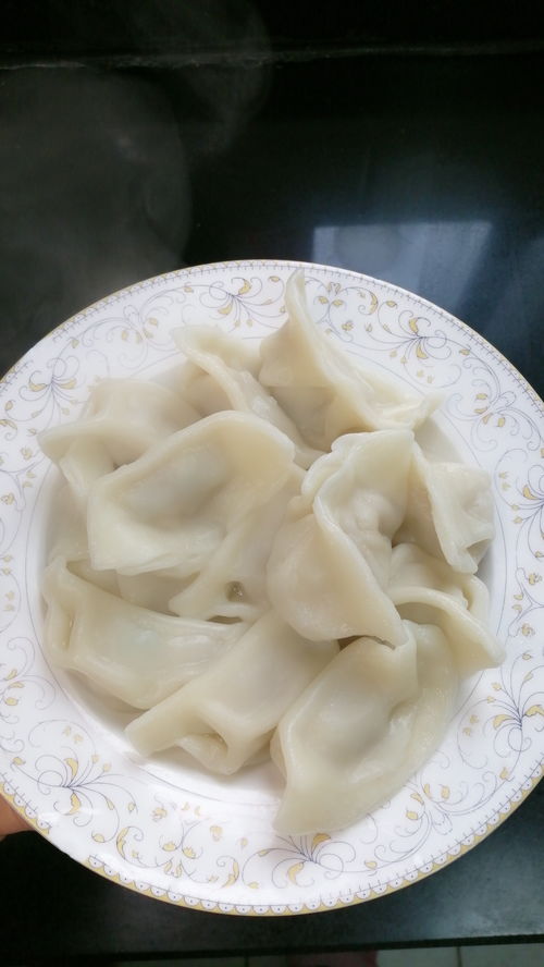 冷冻水饺怎么煮不破