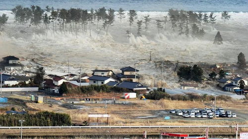 2011年3月11日，日本仙台以东海域发生大地震并引发海啸。海浪具有巨大的          &nb...