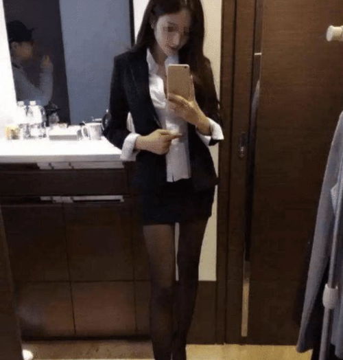 女朋友问我要18万礼金我没给结果现在2个人现在谁也没理谁我要怎么做