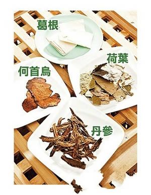 黑糖桂圆红枣膏制作方法